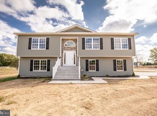 Sugar Maple Ln, Gerrardstown, WV 25420