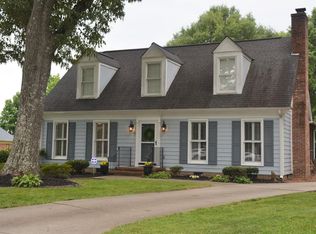 403 McCrary Ct, Simpsonville, SC 29681