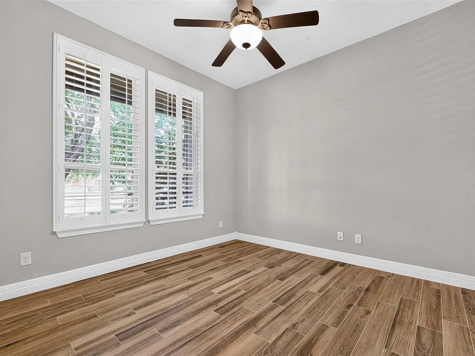 5 bed, 4.5 bath, 3303 sqft, $3,500 — Photo 4