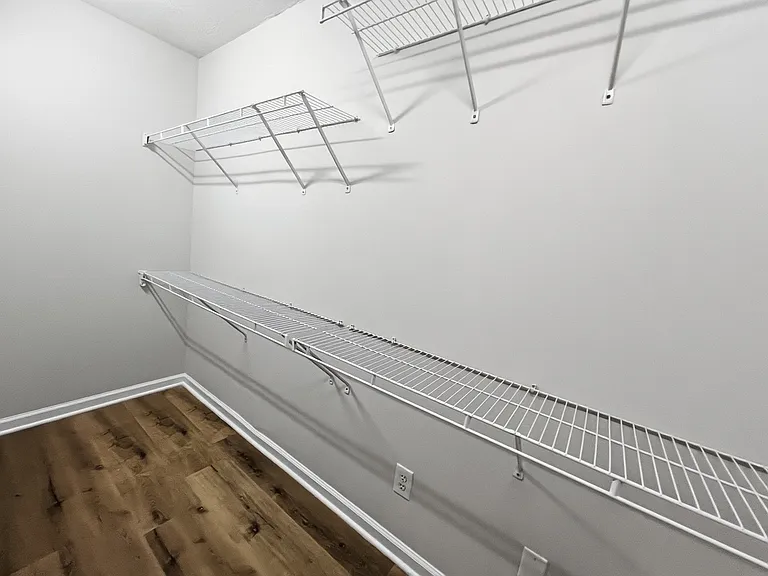 204 Hillcrest Rdg — Photo 21