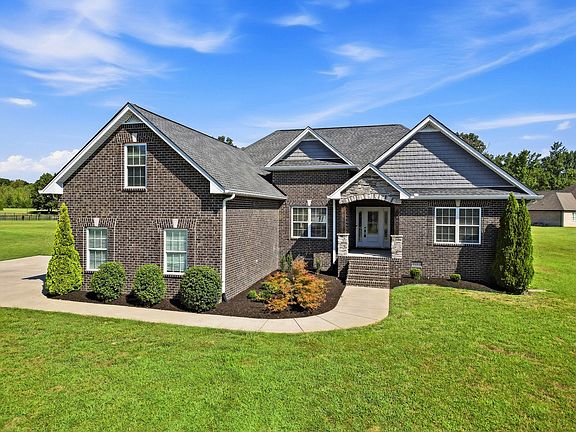 2nd image of 1043 Founders Ln