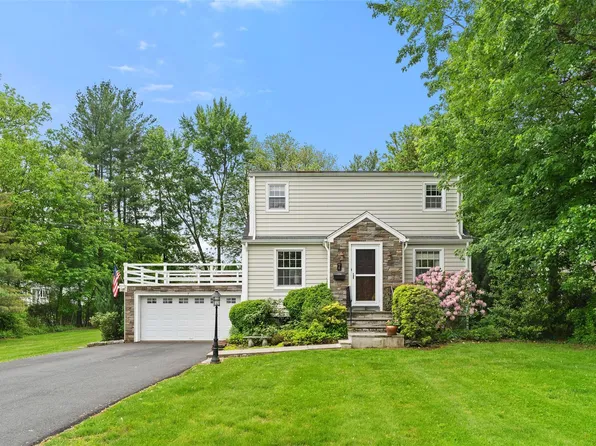 7 Beechwood Road, Blauvelt, NY 10913