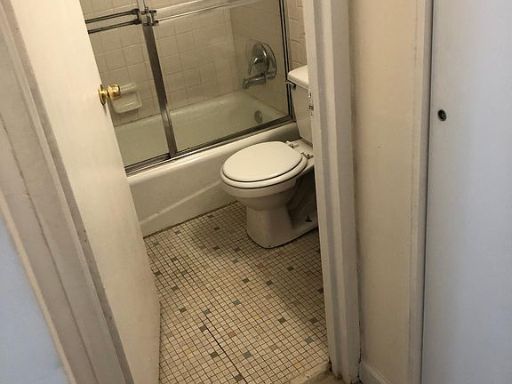 3rd image of 2604 Price Ave #12