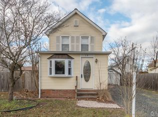 19 Railroad Ave, Helmetta, NJ 08828