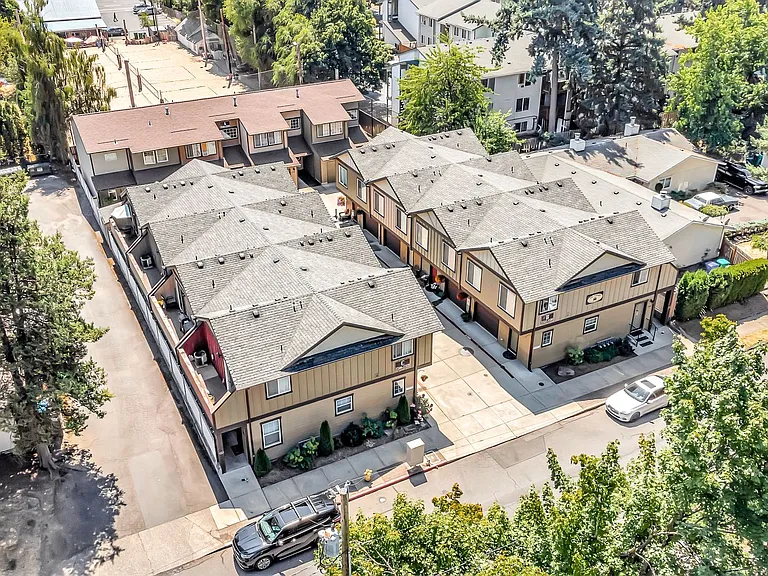 17512-17572 SE Pine St — Photo 30