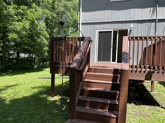 812 Elmwood St — Photo 9