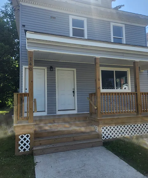 140 N 10th St #2 — Photo 1