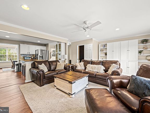 5th image of 1041 Balley Dr