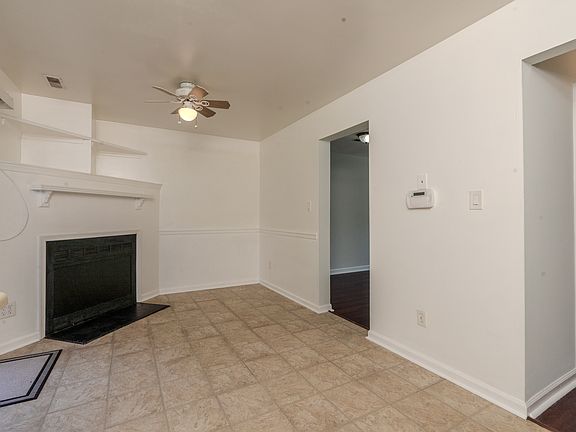 3rd image of 705 Glenshire Dr