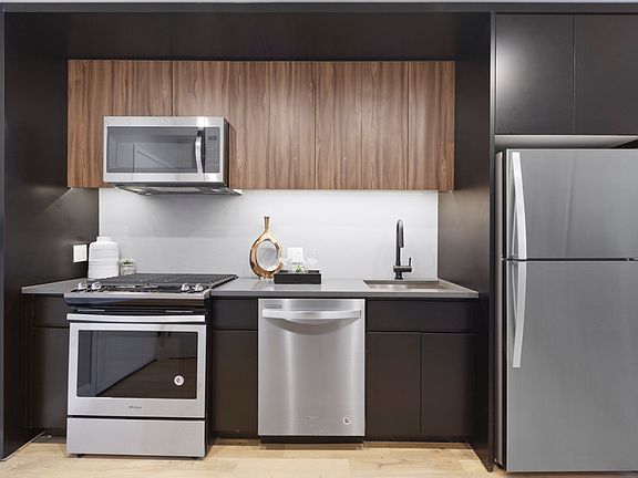 2nd image of 329 E 132nd St #2R