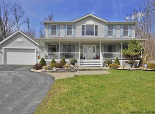 57 Sheldon Rd, Shawangunk, NY 12566