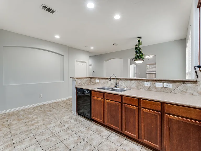 16420 White Rock Blvd — Photo 10