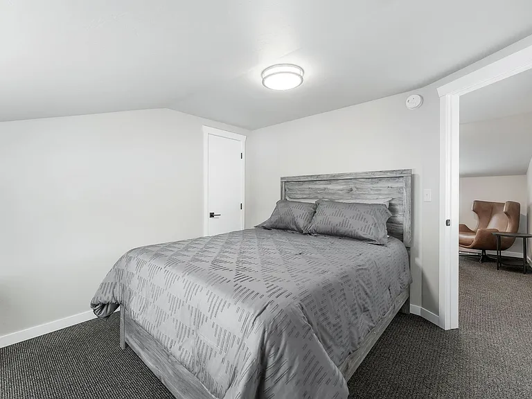 1205 S 7th Ave — Photo 27