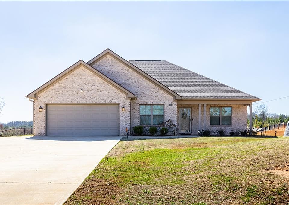 1st image of 380 Lee Road 270