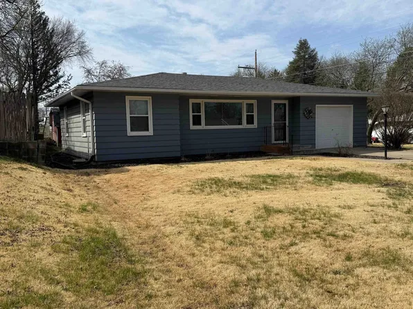 1509 14th St, Auburn, NE 68305