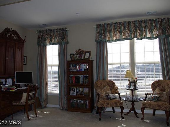 5th image of 7927 Crescent Park Dr #142