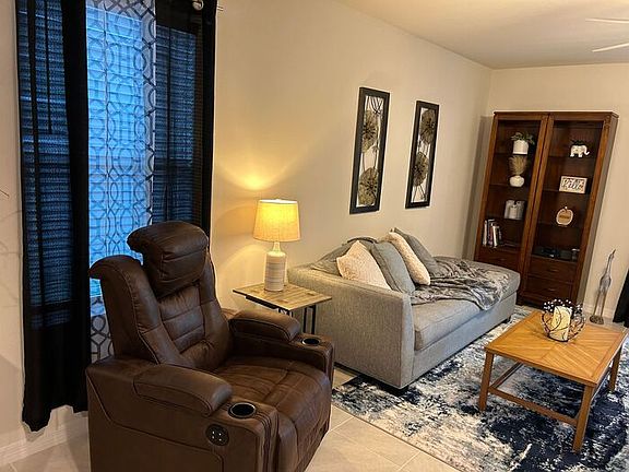 3rd image of 3213 Portofino Blvd