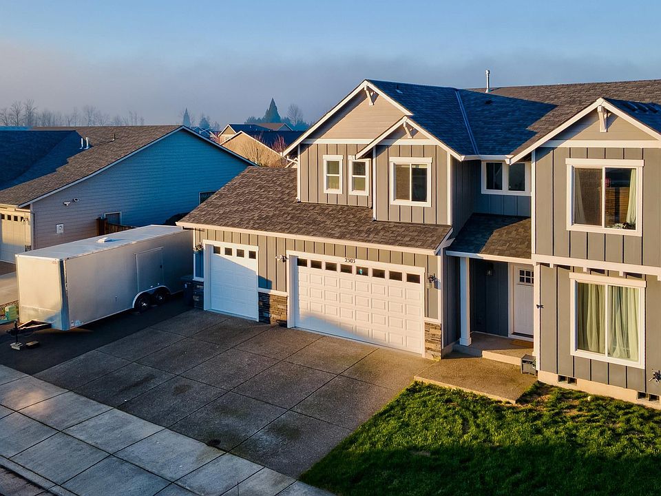 1st image of 2303 NE Deciduous Ave