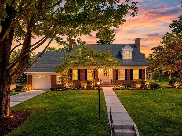 913 Gracelyn Ct, Blacksburg, VA 24060