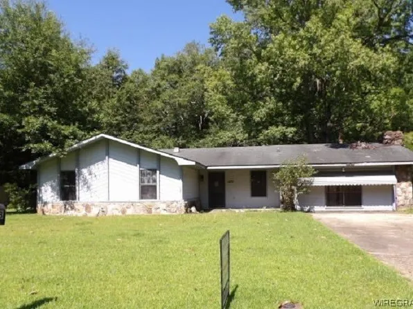 2203 Aberdeen Rd, Dothan, AL 36301