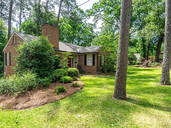 3rd image of 421 Claire Pl