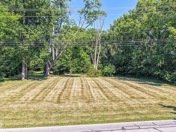 3rd image of 13182 Cyntheanne Rd