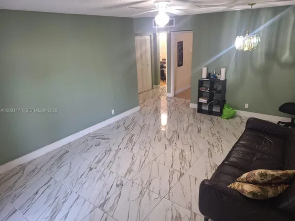 4880 NW 22nd St APT 107, Lauderhill, FL 33313