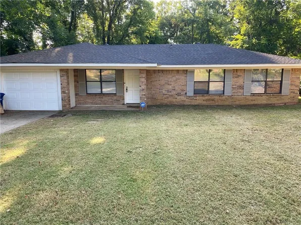 1409 N 5th St, Natchitoches, LA 71457