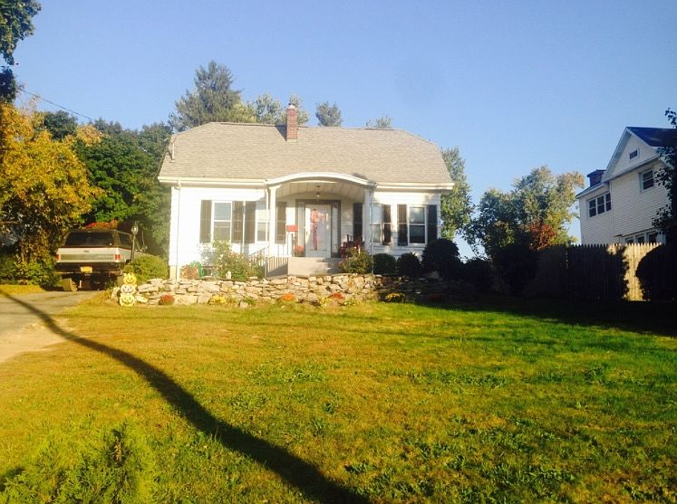 1st image of 135 Oakwood Ave
