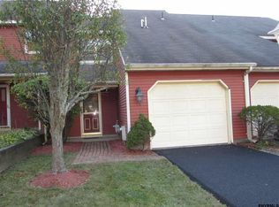 45 Commonwealth Dr, Glenmont, NY 12077