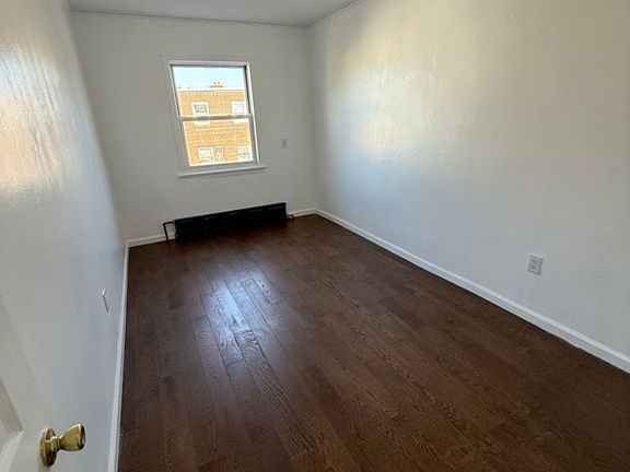 4th image of 5943 159th St #3