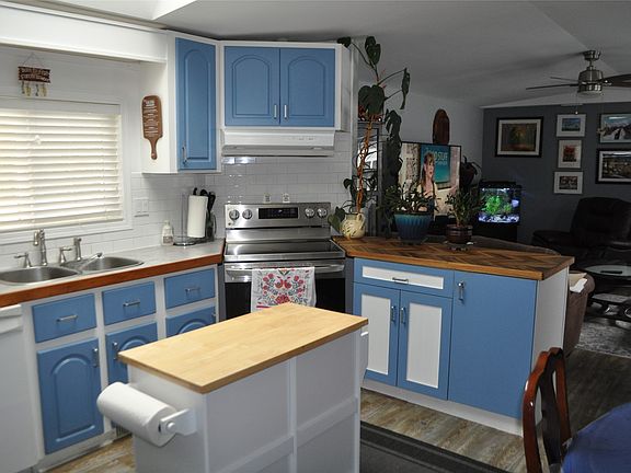 4th image of 610 Katherine Rd #10