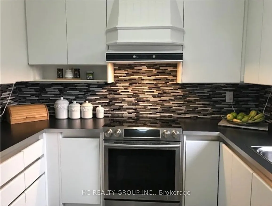3 bed, $3,500 — Photo 4
