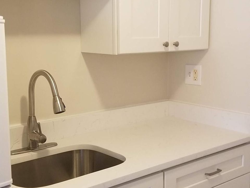 1st image of 22 Nelson Dr APT 1G