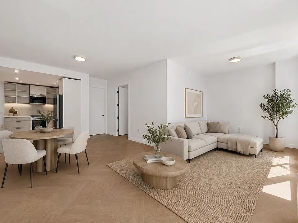 104 Fleet Pl #14A