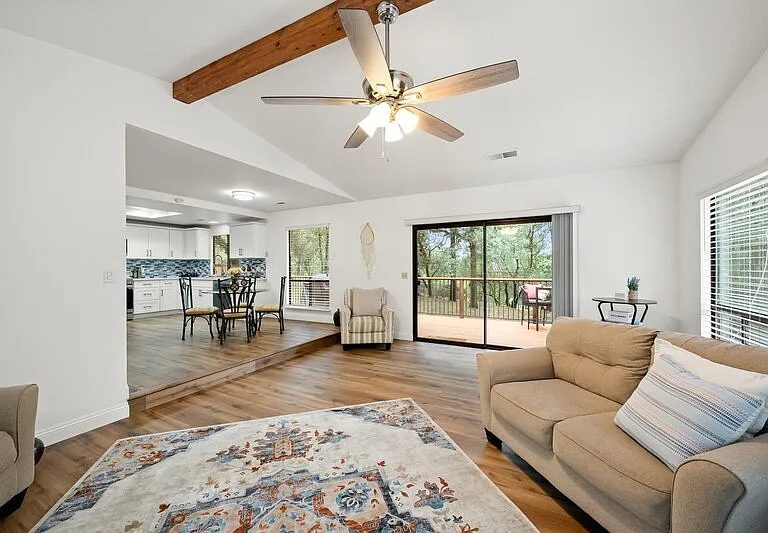 6561 Trinity Way — Photo 3
