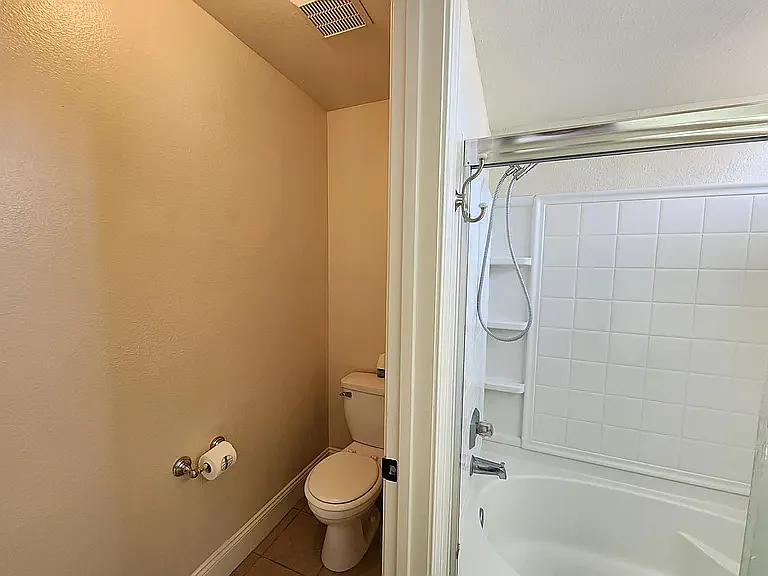 8153 N Cedar Ave #219 — Photo 22