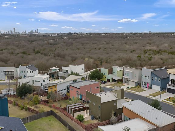 5th image of 5421 Agatha Cir