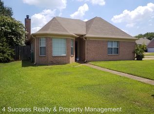 2190 Lake Springs Ln, Cordova, TN 38016