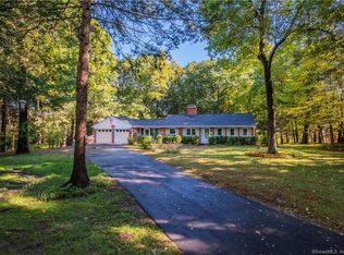 100 Farms Village Rd, Simsbury, CT 06070