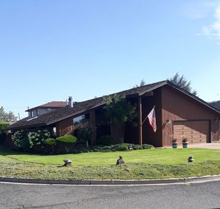 607 S 68th Ave, Yakima, WA, 98908
