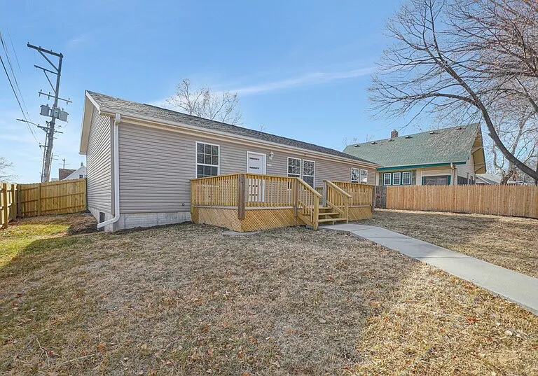 2617 Orchard St — Photo 2