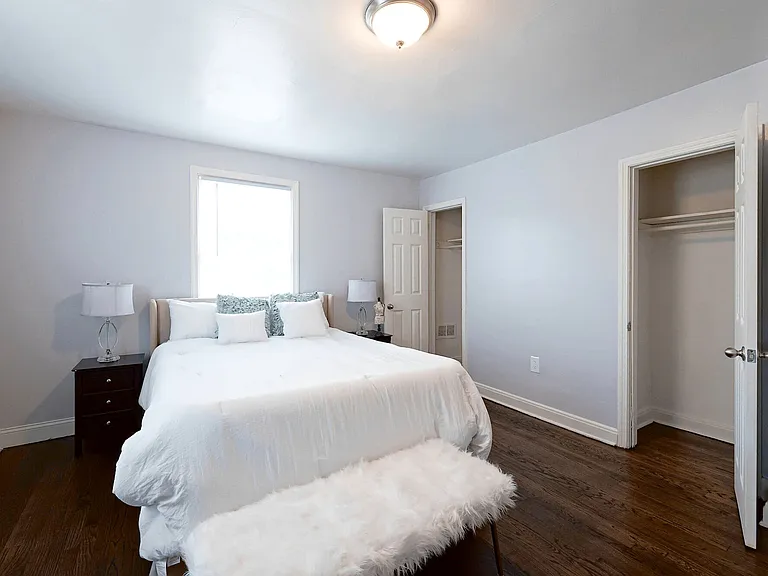 Loch Raven Village Apartments — Photo 31