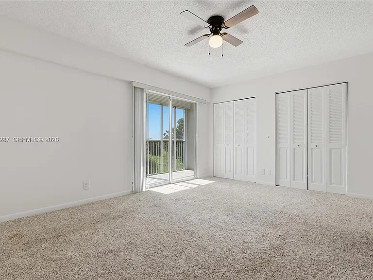 301 SW 135th Ave #415C — Photo 9