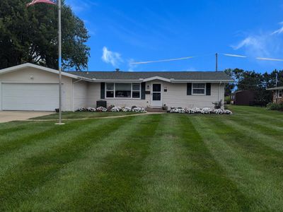 528 E 11th St, Pt Clinton, OH, 43452