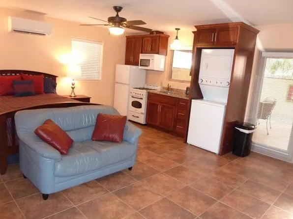 2903 E Adams St, Tucson, AZ 85716