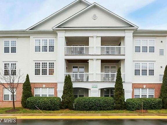 2nd image of 22725 Thimbleberry Sq Unit 204