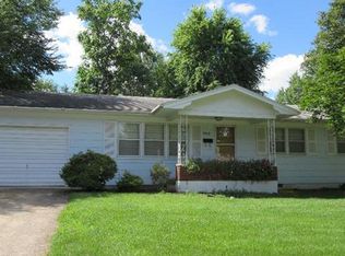 207 Kuhn Ave, Lebanon, MO 65536