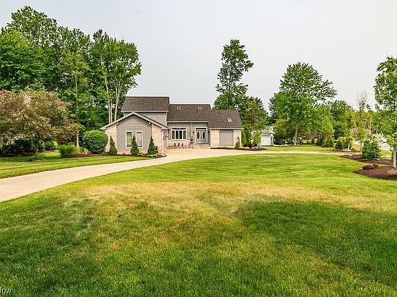 3rd image of 9383 Kings Hollow Ct