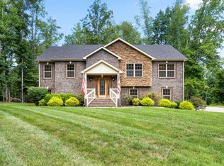 2202 Bend Rd, Clarksville, TN 37040